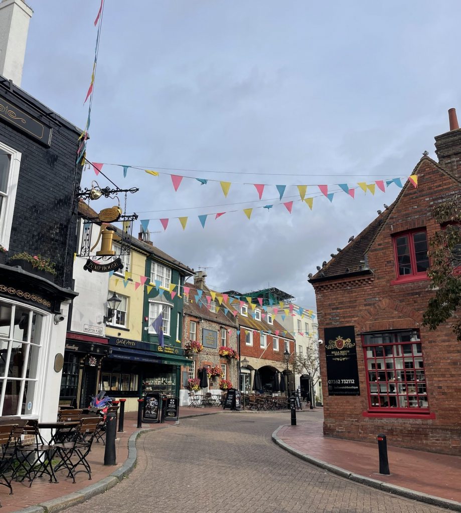 Découvrez the lanes, les fameuses rues colorées de Brighton