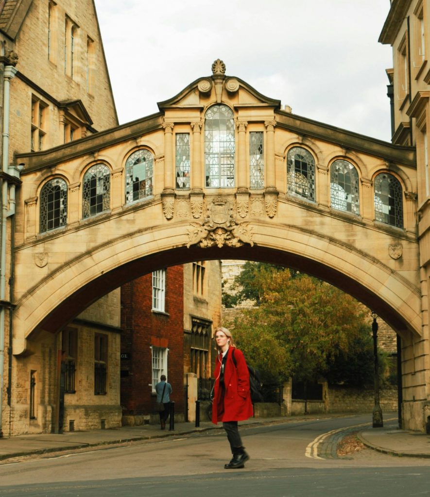 Ne manquez pas le pont des soupirs à Oxford nommé the Bridge of Sight