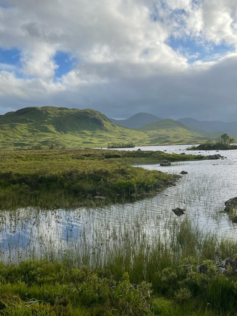 Ecosse, paysage verdoyant à couper le souffle