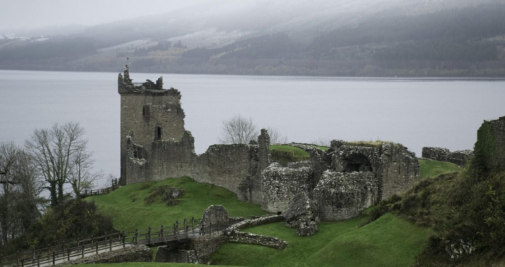 Loch Ness, celèbre pour sa légende et son mystérieux monstre