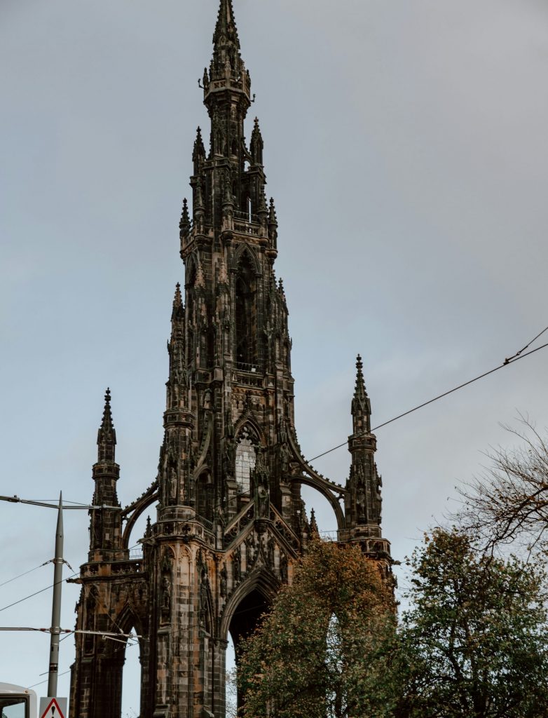 Scott monument, un des monuments à ne pas manquer pendant votre séjour à Edinbourg