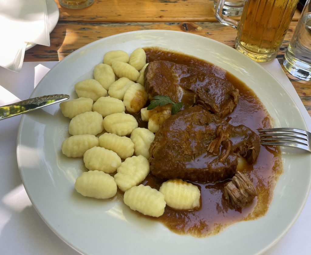 Découvrez la pašticada, un célèbre plat en Croatie