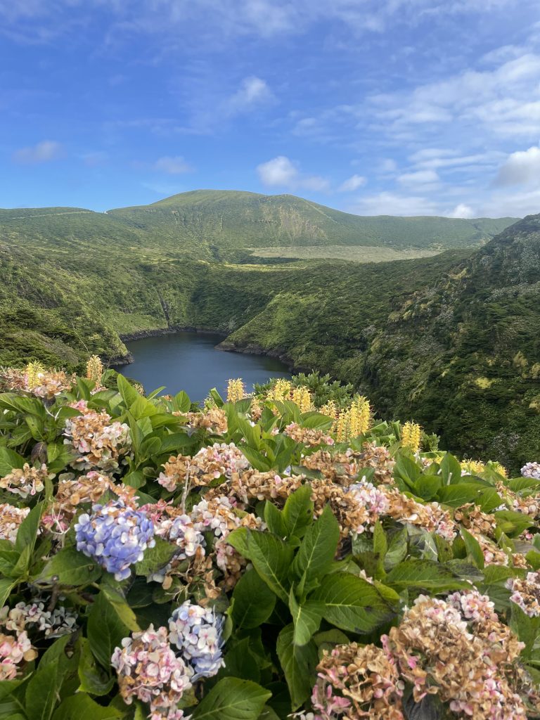 Découvrez les lacs cratères de Flores