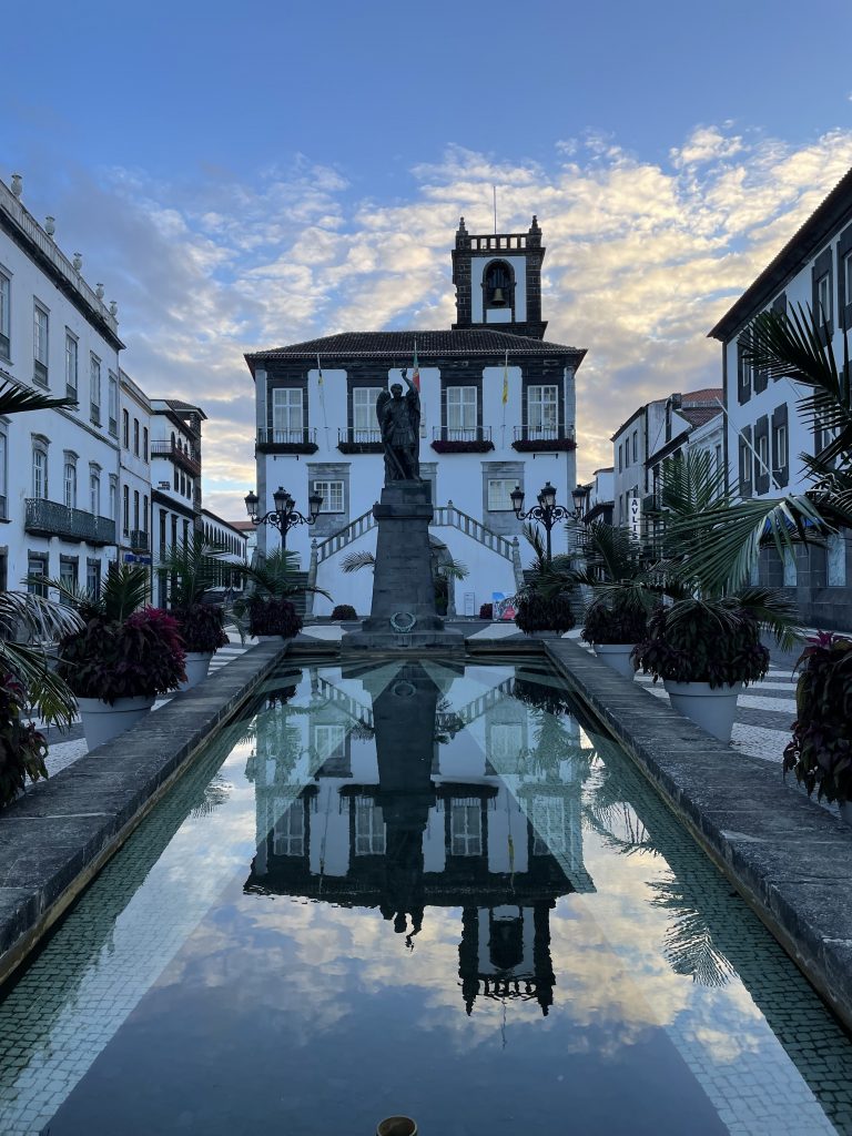 Promenez-vous dans la vieille ville de Ponta Delgada