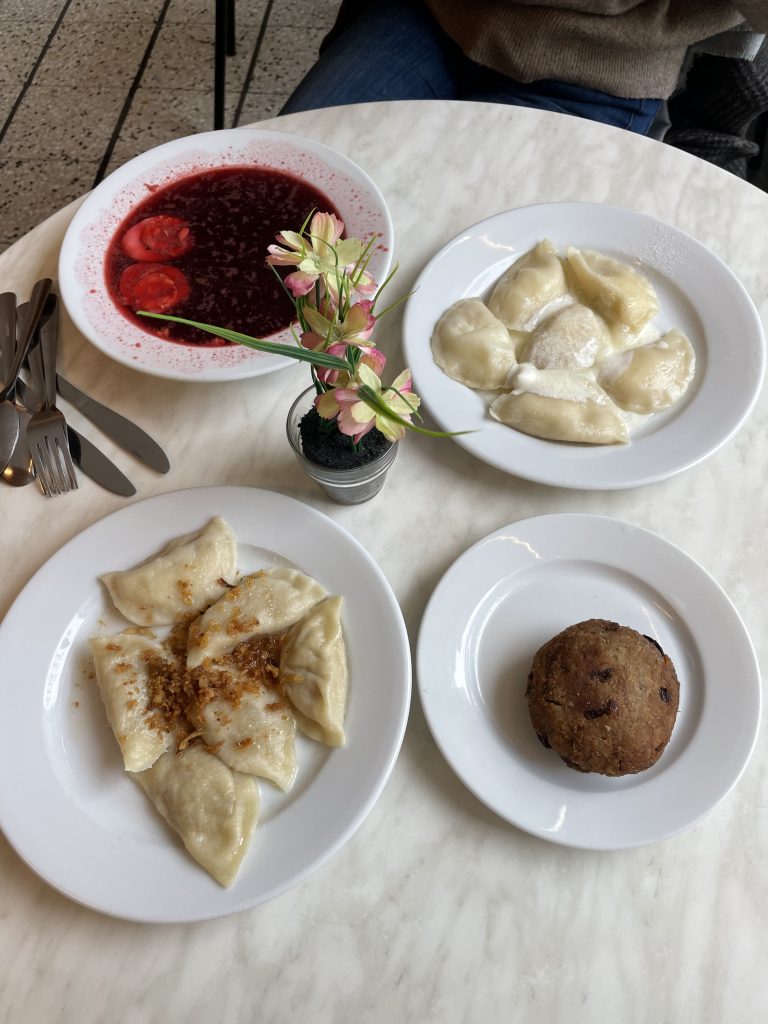 Découvrez les spécialités polonaises et surtout le Pierogis