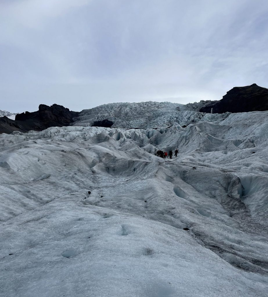 Faites une randonnée sur un glacier en Islande