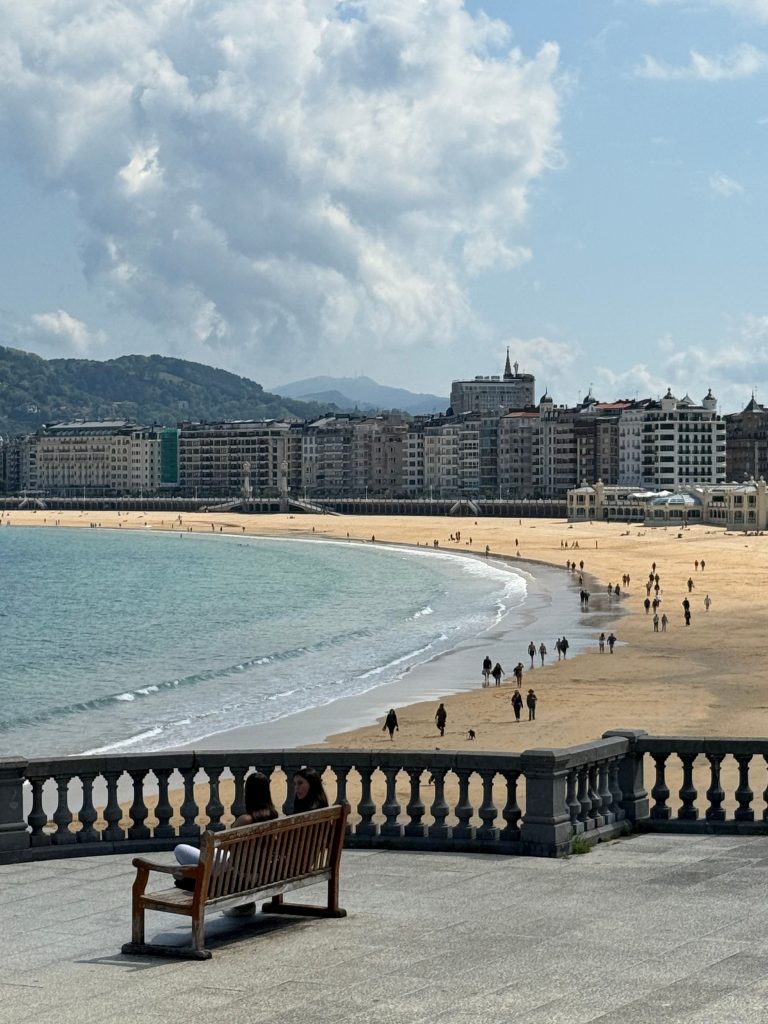 découvrez la célèbre ville espagnole du nord, San Sebastian